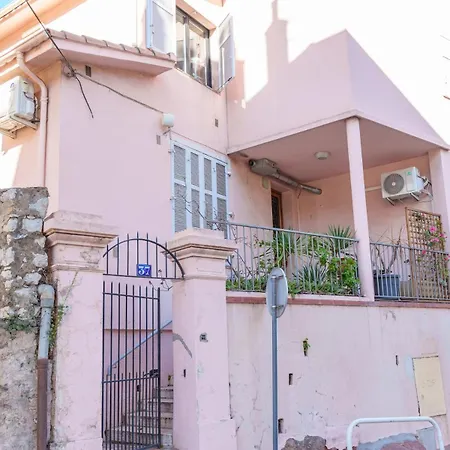 Le Quatre #air Conditioning #downtown #cozy Appartement
